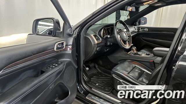 Jeep Cherokee 2016 — photo 10
