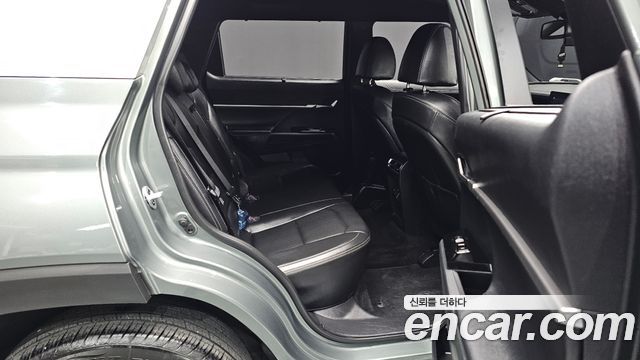 KG Mobility Torres 2024 — photo 12
