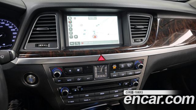 Hyundai Genesis 2016 — photo 14