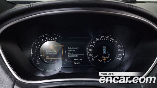 Lincoln MKX 2017 — photo 8