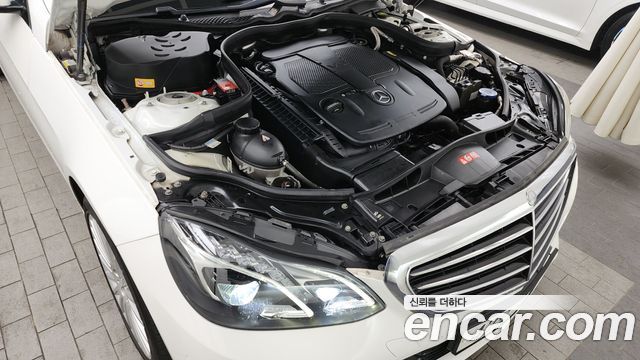 Mercedes-Benz E-Class 2016 — photo 6