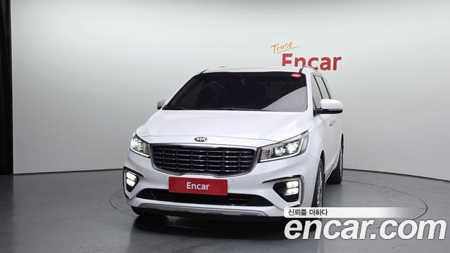 Kia Canival 2019 — photo 3
