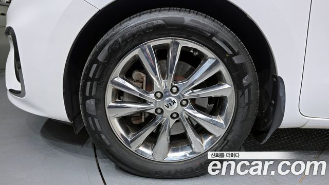 Kia Canival 2019 — photo 5