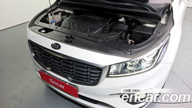 Kia Canival 2019 — photo 6