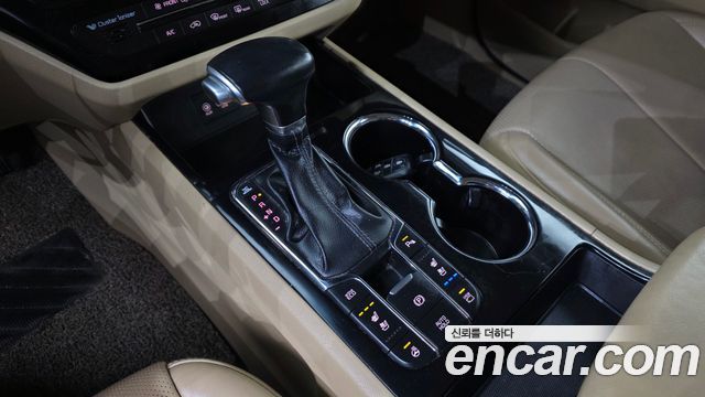 Kia Canival 2019 — photo 9