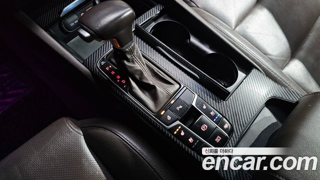 Kia K7 2016 — photo 9