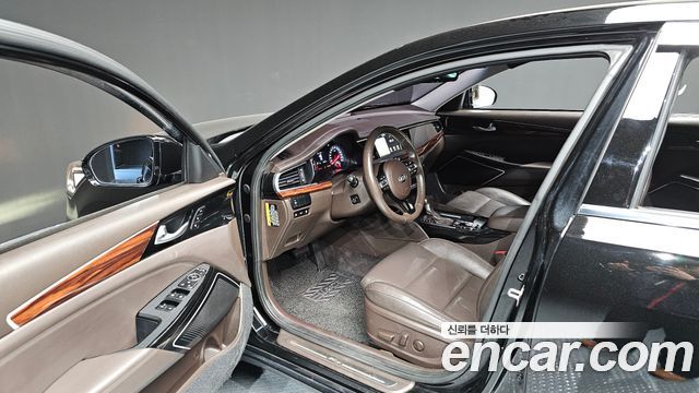 Kia K7 2016 — photo 10