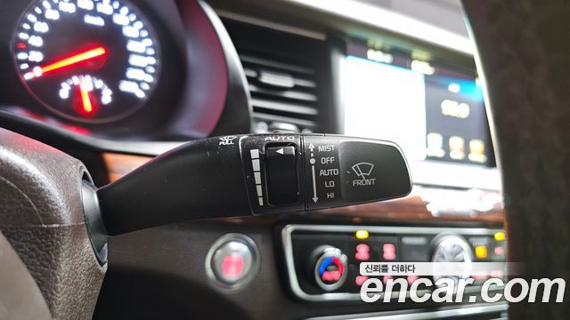 Kia K7 2016 — photo 15