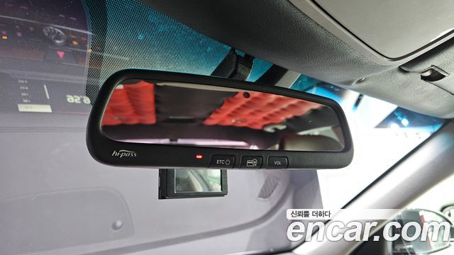 Kia K7 2016 — photo 18