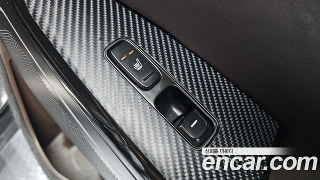 Kia K7 2016 — photo 19