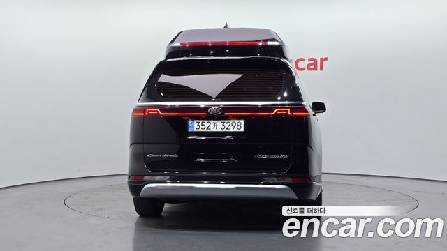 Kia Canival 2021 — photo 4
