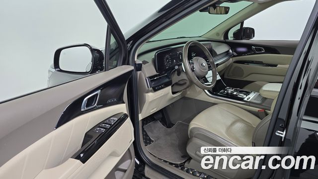 Kia Canival 2021 — photo 10