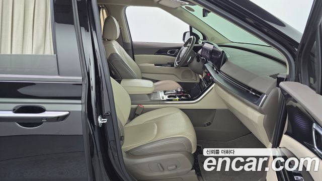 Kia Canival 2021 — photo 11