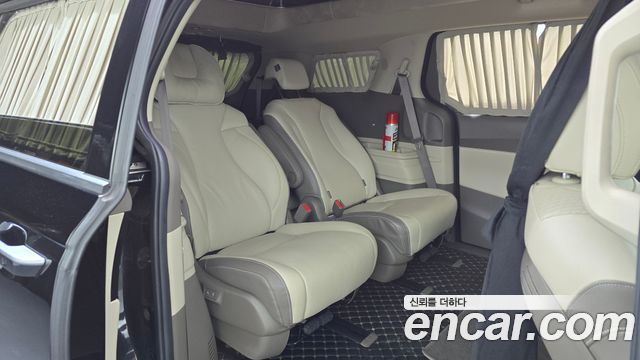 Kia Canival 2021 — photo 12