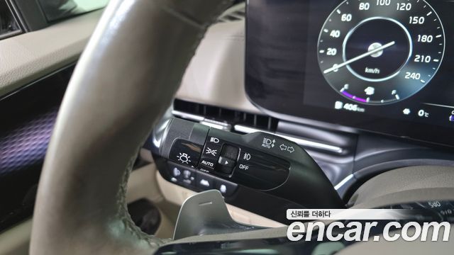 Kia Canival 2021 — photo 17