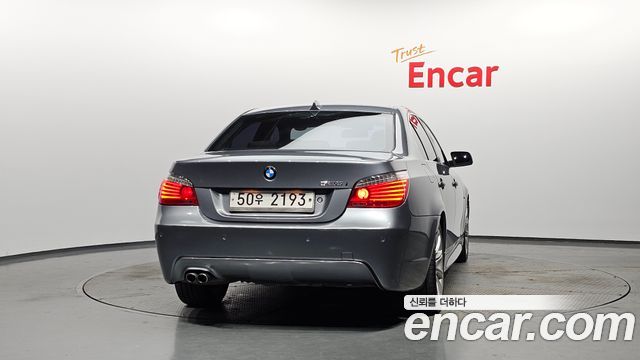 BMW 5-Series 2009 — photo 4