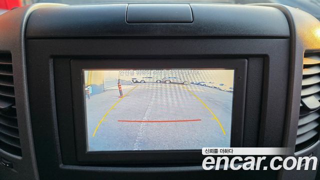 Mercedes-Benz Sprinter 2017 — photo 17