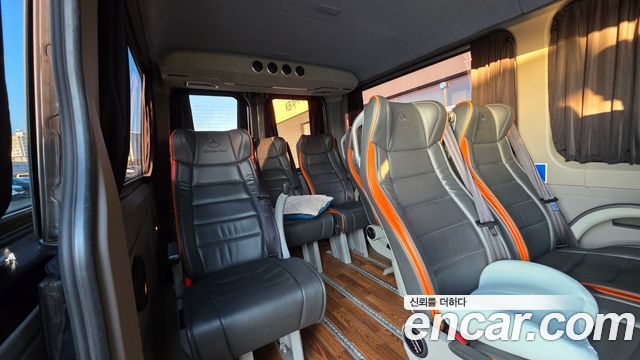 Mercedes-Benz Sprinter 2017 — photo 19