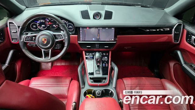 Porsche Cayenne 2020 — photo 7