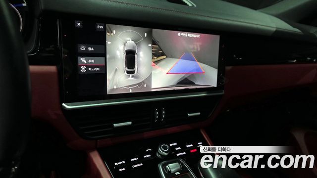 Porsche Cayenne 2020 — photo 16