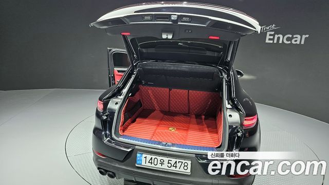 Porsche Cayenne 2020 — photo 20