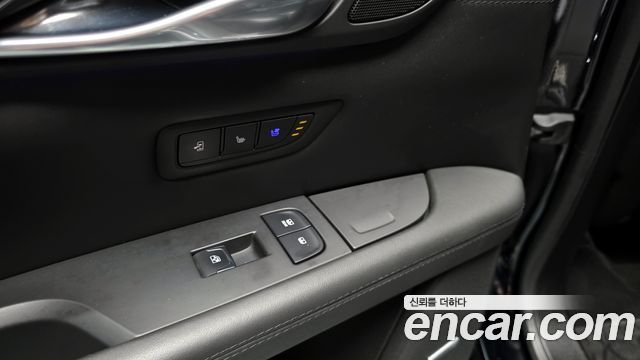Cadillac CT6 2018 — photo 17
