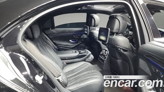 Mercedes-Benz S-Class 2017 — photo 12