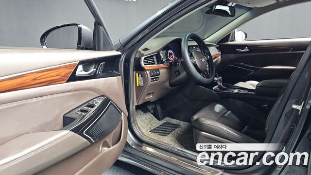 Kia K7 2017 — photo 10