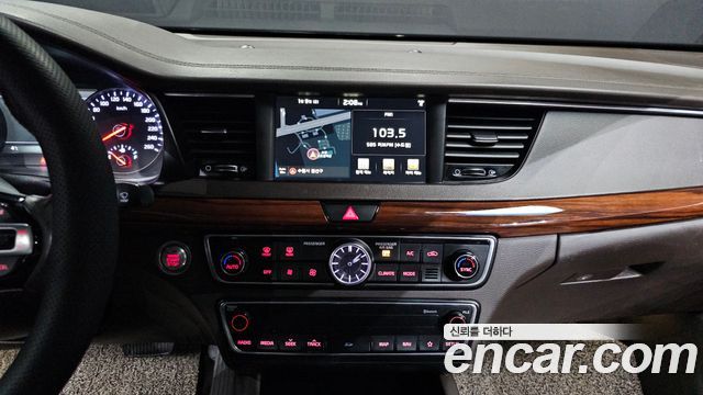 Kia K7 2017 — photo 14