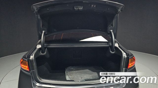 Kia K7 2017 — photo 20