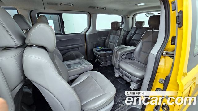 Hyundai Starex 2016 — photo 12