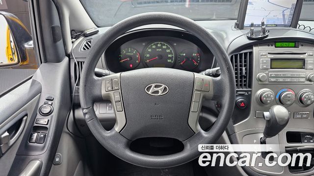 Hyundai Starex 2016 — photo 13