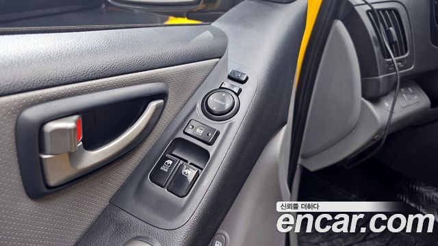 Hyundai Starex 2016 — photo 16