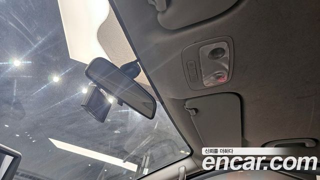 Hyundai Starex 2016 — photo 19