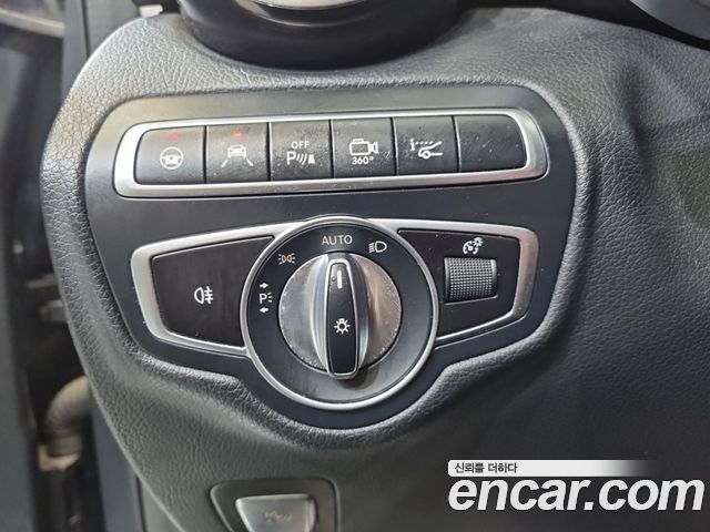 Mercedes-Benz GLC-Class 2019 — photo 13