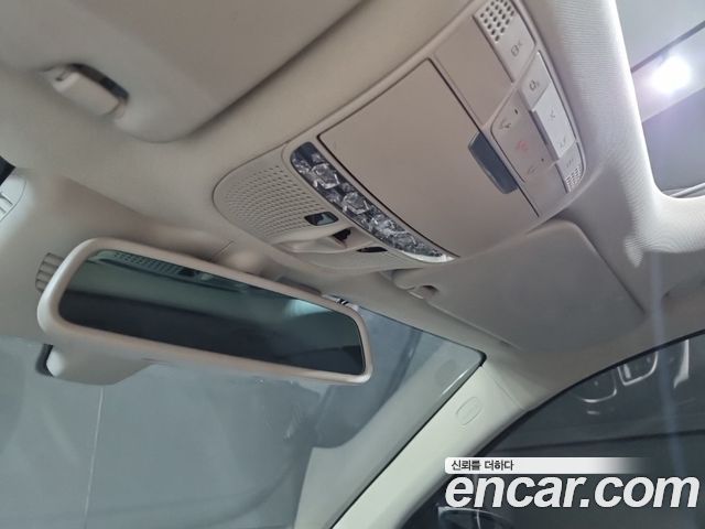 Mercedes-Benz GLC-Class 2019 — photo 15
