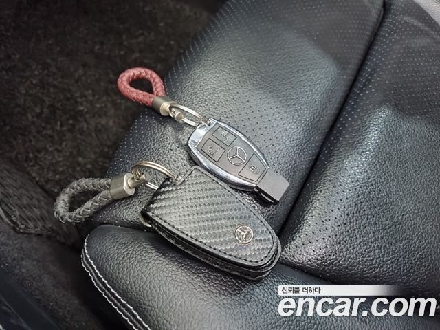 Mercedes-Benz GLC-Class 2019 — photo 16