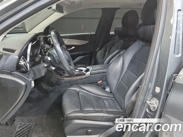 Mercedes-Benz GLC-Class 2019 — photo 17