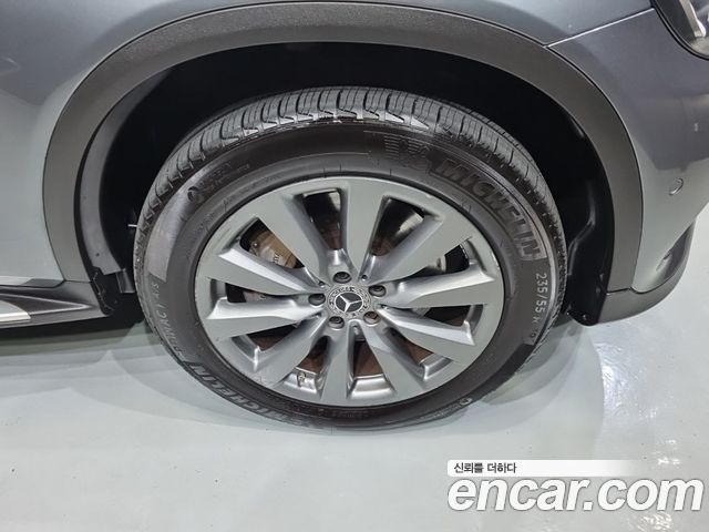 Mercedes-Benz GLC-Class 2019 — photo 19