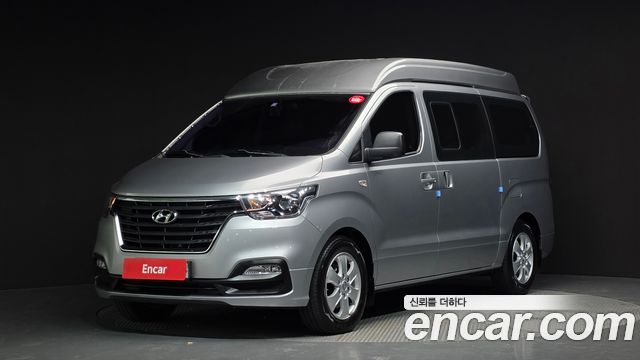 Hyundai Starex 2019 — photo 1
