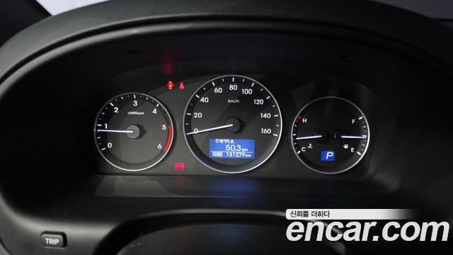 Hyundai Starex 2019 — photo 8