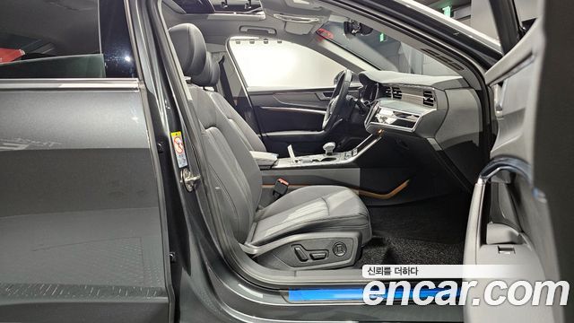 Audi A6 2021 — photo 10