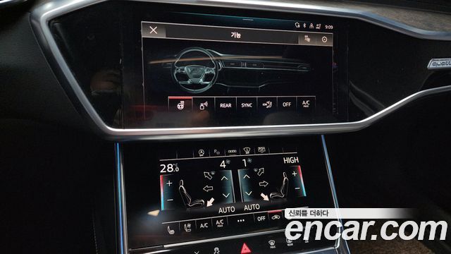 Audi A6 2021 — photo 16
