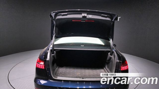 Audi A6 2021 — photo 20