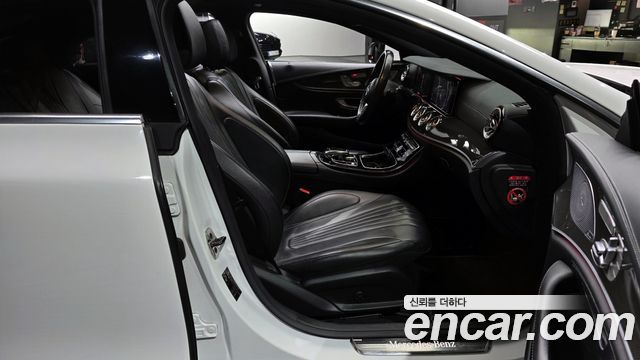 Mercedes-Benz CLS-Class 2020 — photo 10