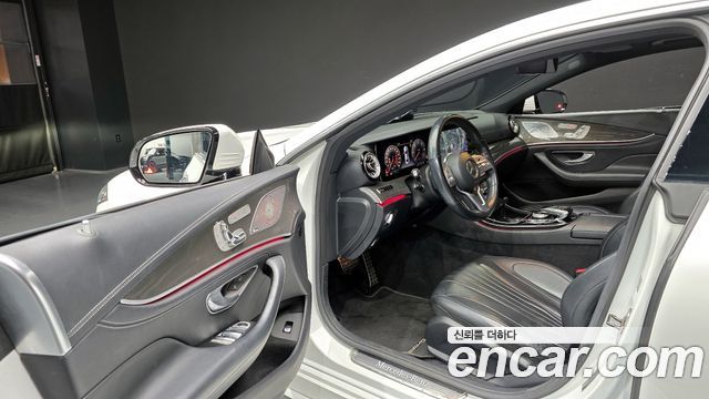 Mercedes-Benz CLS-Class 2020 — photo 11