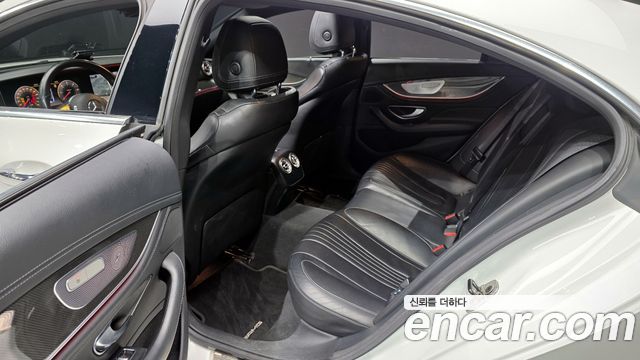 Mercedes-Benz CLS-Class 2020 — photo 12