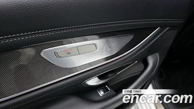 Mercedes-Benz CLS-Class 2020 — photo 17