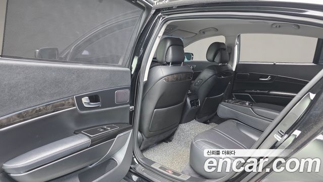 Kia K9 2016 — photo 17