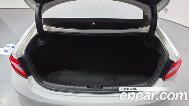 Hyundai Grandeur 2018 — photo 20